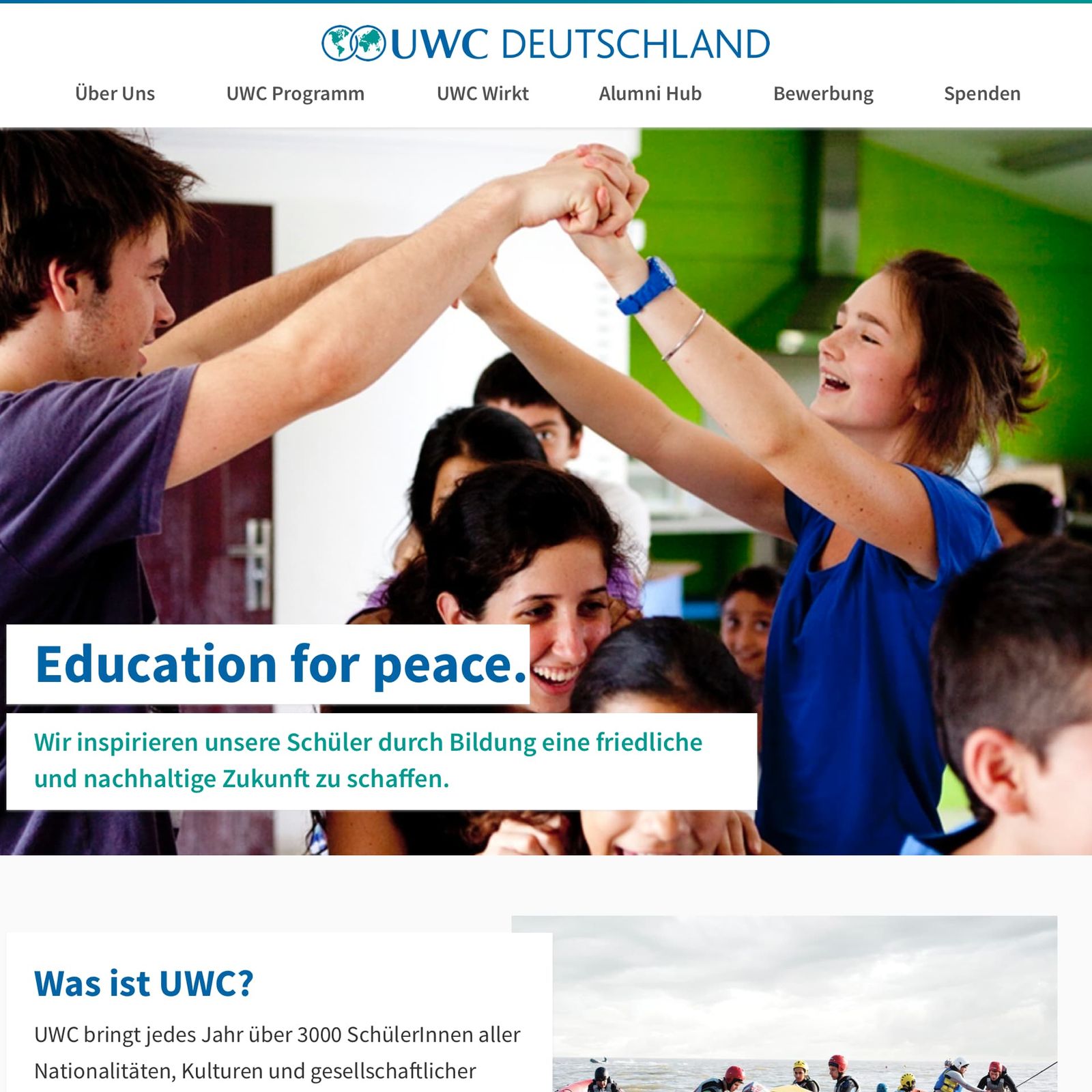 Third mockup of uwc.de. The headline and subheadline have a white background for better legibility, and the logo in the navigation bar is larger